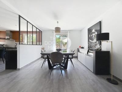 For sale Reze 5 rooms 136 m2 Loire atlantique (44400) photo 4