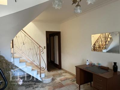 For sale Agen 4 rooms 175 m2 Lot et garonne (47000) photo 2