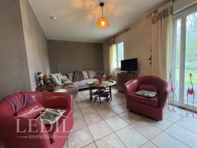 For sale Agen 5 rooms 103 m2 Lot et garonne (47000) photo 2