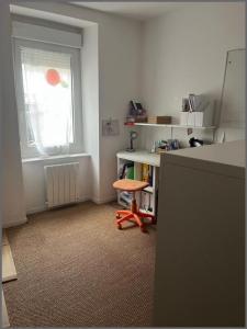 For sale Lannion 6 rooms 63 m2 Cotes d'armor (22300) photo 2