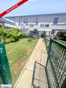 For sale Chambon-feugerolles 3 rooms 65 m2 Loire (42500) photo 2