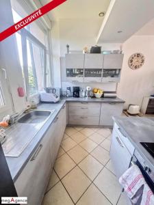 For sale Chambon-feugerolles 3 rooms 65 m2 Loire (42500) photo 4