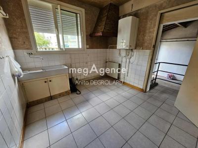For sale Roche-sur-yon 5 rooms 70 m2 Vendee (85000) photo 2