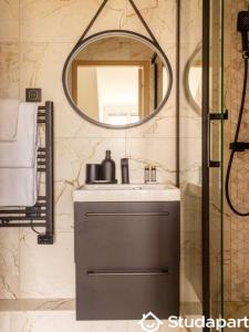 Louer Appartement Paris-2eme-arrondissement 5000 euros