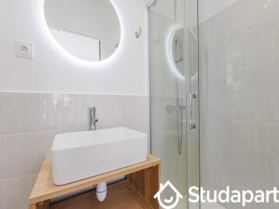 For rent Neuilly-sur-seine 5 rooms 95 m2 Hauts de Seine (92200) photo 3