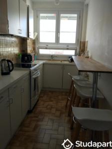 For rent Asnieres-sur-seine 1 room 12 m2 Hauts de Seine (92600) photo 3