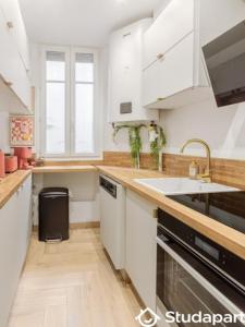 For rent Paris-16eme-arrondissement 2 rooms 52 m2 Paris (75016) photo 2