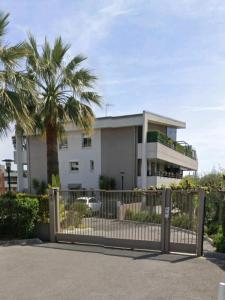 Louer Appartement Antibes 1450 euros
