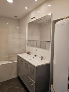 Louer Appartement 60 m2 Taillan-medoc