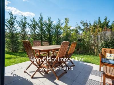 For sale Aix-en-provence 4 rooms 75 m2 Bouches du Rhone (13090) photo 2