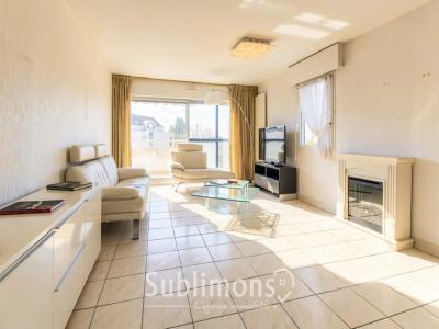 For sale Vannes 3 rooms 95 m2 Morbihan (56000) photo 2