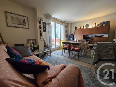 For sale Fontenay-sous-bois 3 rooms 69 m2 Val de Marne (94120) photo 2