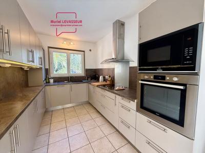 For sale Six-fours-les-plages 7 rooms 160 m2 Var (83140) photo 4