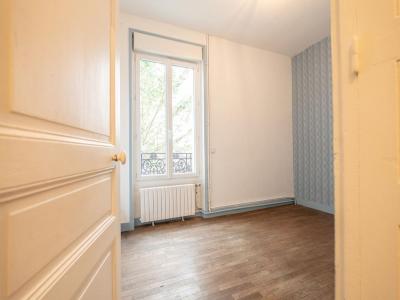 For sale Vendome 6 rooms 134 m2 Loir et cher (41100) photo 4