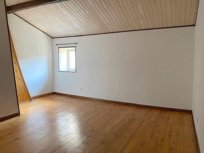 For sale Surgeres 7 rooms 153 m2 Charente maritime (17700) photo 3