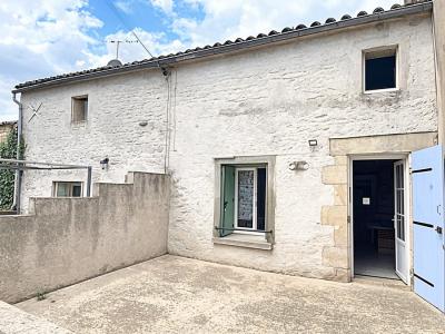 For sale Surgeres 3 rooms 75 m2 Charente maritime (17700) photo 2