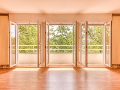 For sale Angers 4 rooms 79 m2 Maine et loire (49100) photo 0