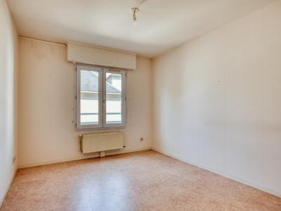 For sale Angers 4 rooms 79 m2 Maine et loire (49100) photo 4