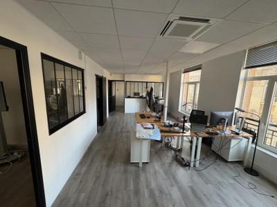 Louer Bureau 72 m2 Lille
