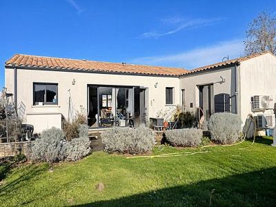 For sale Ferrieres 3 rooms 96 m2 Charente maritime (17170) photo 1