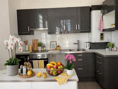 For sale Bordeaux 3 rooms 69 m2 Gironde (33200) photo 2