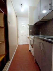 For sale Saint-martin-de-crau 1 room 40 m2 Bouches du Rhone (13310) photo 2