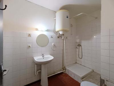 For sale Saint-martin-de-crau 1 room 40 m2 Bouches du Rhone (13310) photo 4