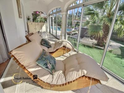 Acheter Maison 186 m2 Roquebrune-sur-argens