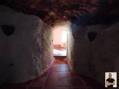 For sale Seillons-source-d'argens 3 rooms 92 m2 Var (83470) photo 4