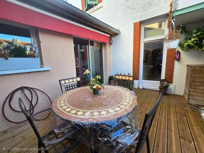 For sale Vichy 6 rooms 125 m2 Allier (03200) photo 2