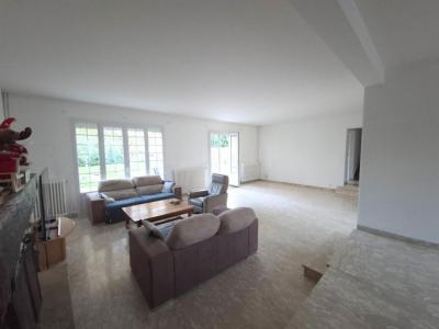For sale Yerres 7 rooms 205 m2 Essonne (91330) photo 3