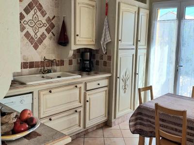 For sale Istres 6 rooms 104 m2 Bouches du Rhone (13800) photo 3