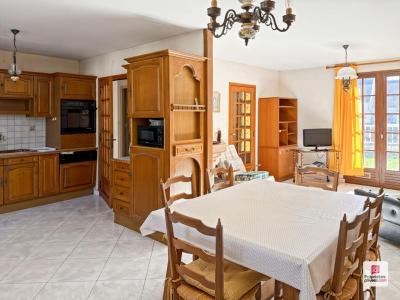 For sale Solesmes 6 rooms 92 m2 Sarthe (72300) photo 2