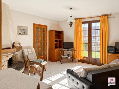 For sale Solesmes 6 rooms 92 m2 Sarthe (72300) photo 3