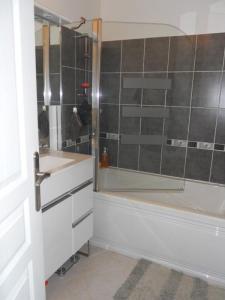 Louer Appartement 65 m2 Nerbis