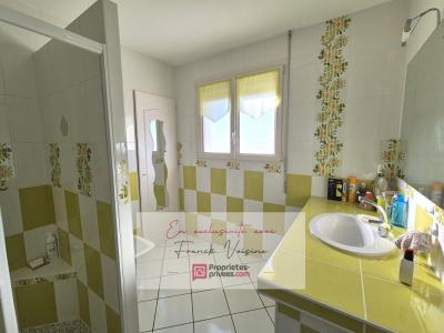 For sale Saint-paul-en-pareds 7 rooms 109 m2 Vendee (85500) photo 2