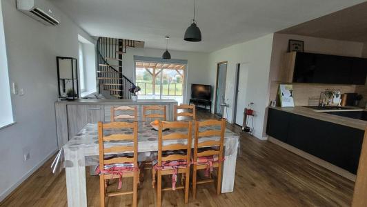 For sale Condat-sur-ganaveix LES-TROIS-SAINTS 4 rooms 120 m2 Correze (19140) photo 1