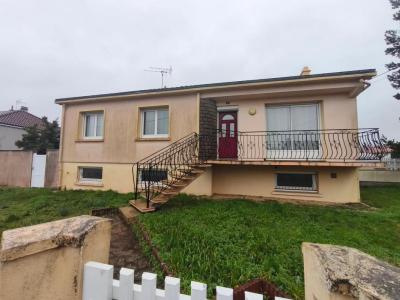 For sale Cholet 5 rooms 93 m2 Maine et loire (49300) photo 0