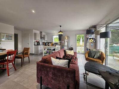 For sale 4 rooms 82 m2 Vendee (85340) photo 2