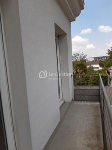 For rent Pontault-combault 1 room 25 m2 Seine et marne (77340) photo 0