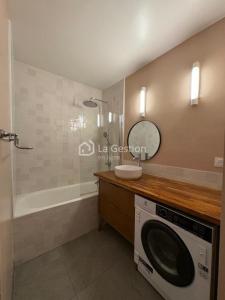 For rent Montrouge 2 rooms 49 m2 Hauts de Seine (92120) photo 4