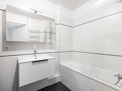 For sale Courbevoie 3 rooms 68 m2 Hauts de Seine (92400) photo 4