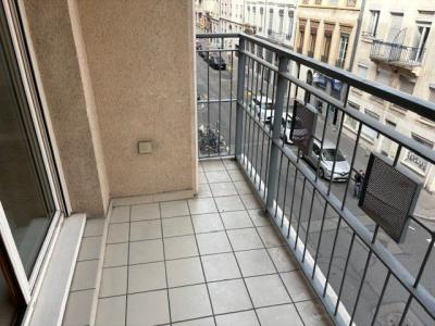 Louer Appartement 69 m2 Lyon-3eme-arrondissement