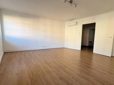 Louer Appartement 60 m2 Nice