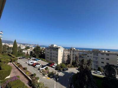 Louer Appartement 40 m2 Nice