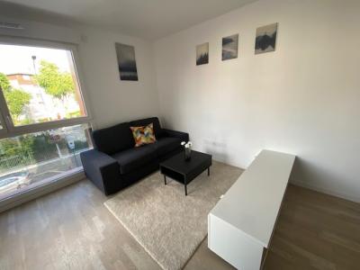 Louer Appartement Asnieres-sur-seine 1360 euros