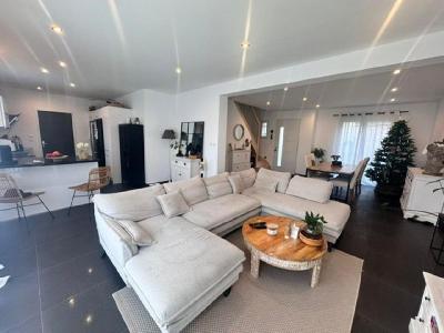 For sale 5 rooms 109 m2 Aisne (02200) photo 2