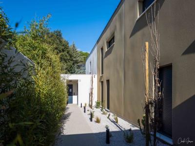 For sale 3 rooms 57 m2 Herault (34170) photo 0