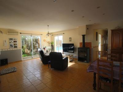 For sale ALENTOURS 4 rooms 147 m2 Lot (46700) photo 2