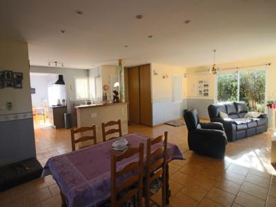 For sale ALENTOURS 4 rooms 147 m2 Lot (46700) photo 3